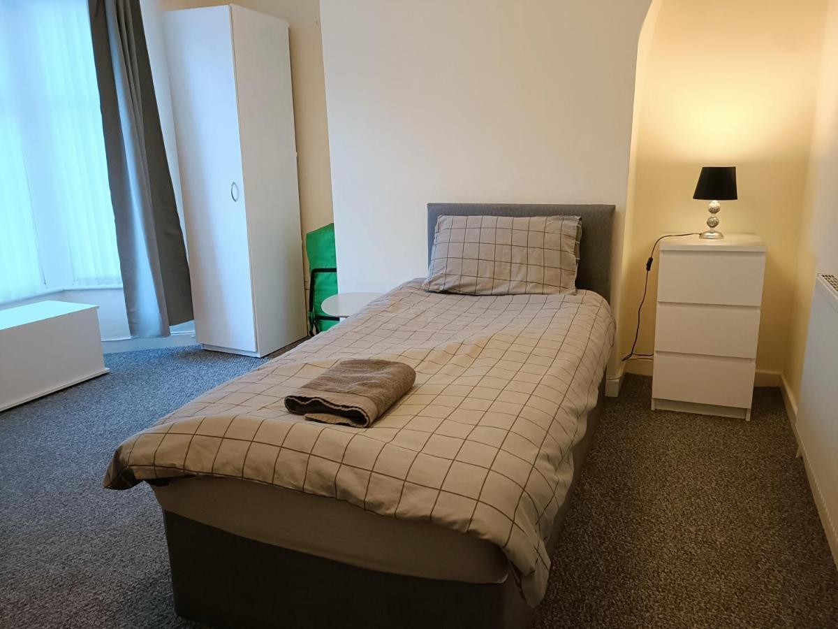 Bright, Comfortable Home, Convenient For City Centre Liverpool Exterior photo